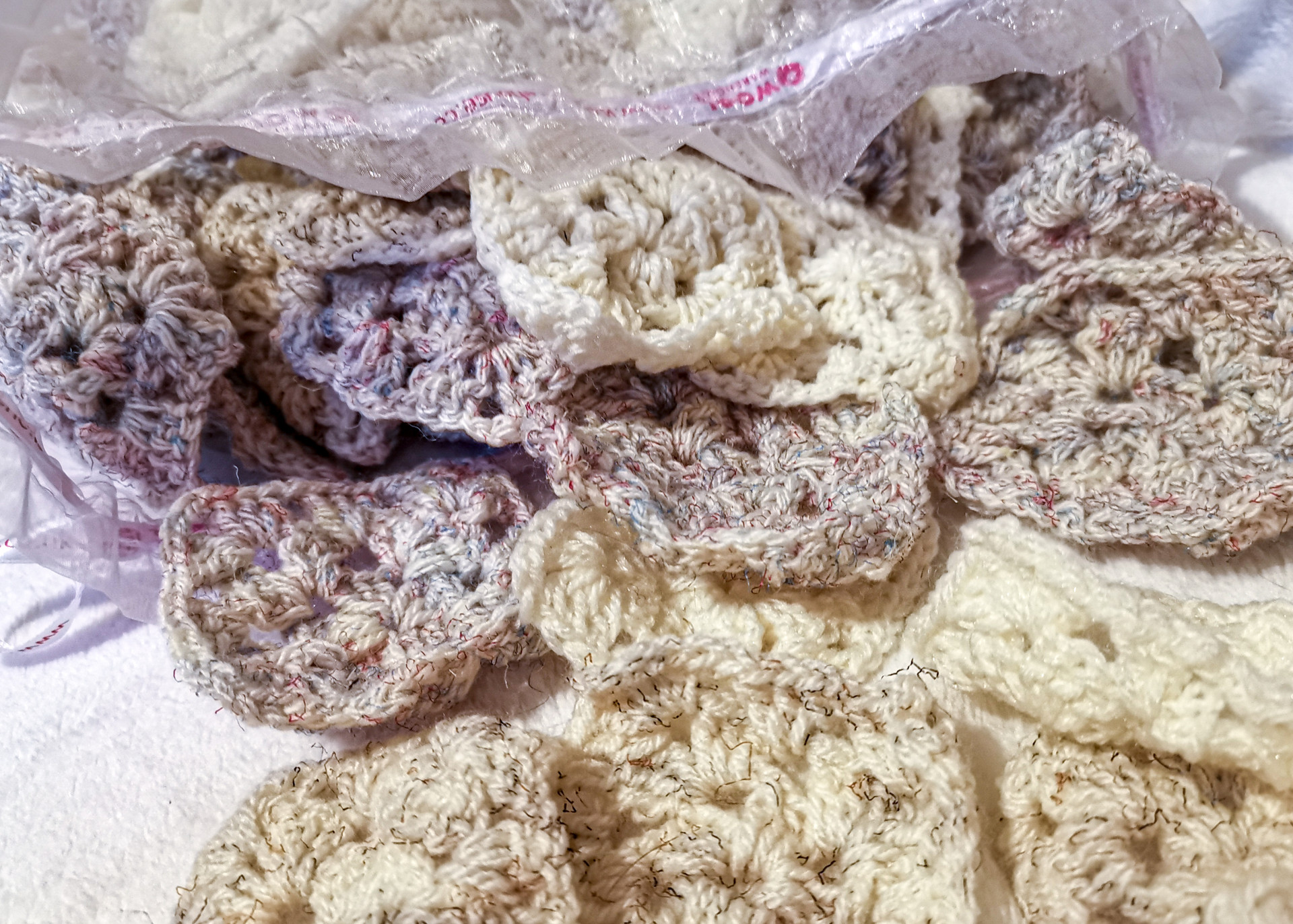Granny Squares Sirdar Hayfield Bonus Aran Tweed in Honeycomb Granny Squares Sirdar Hayfield Bonus Aran Tweed in Honeycomb